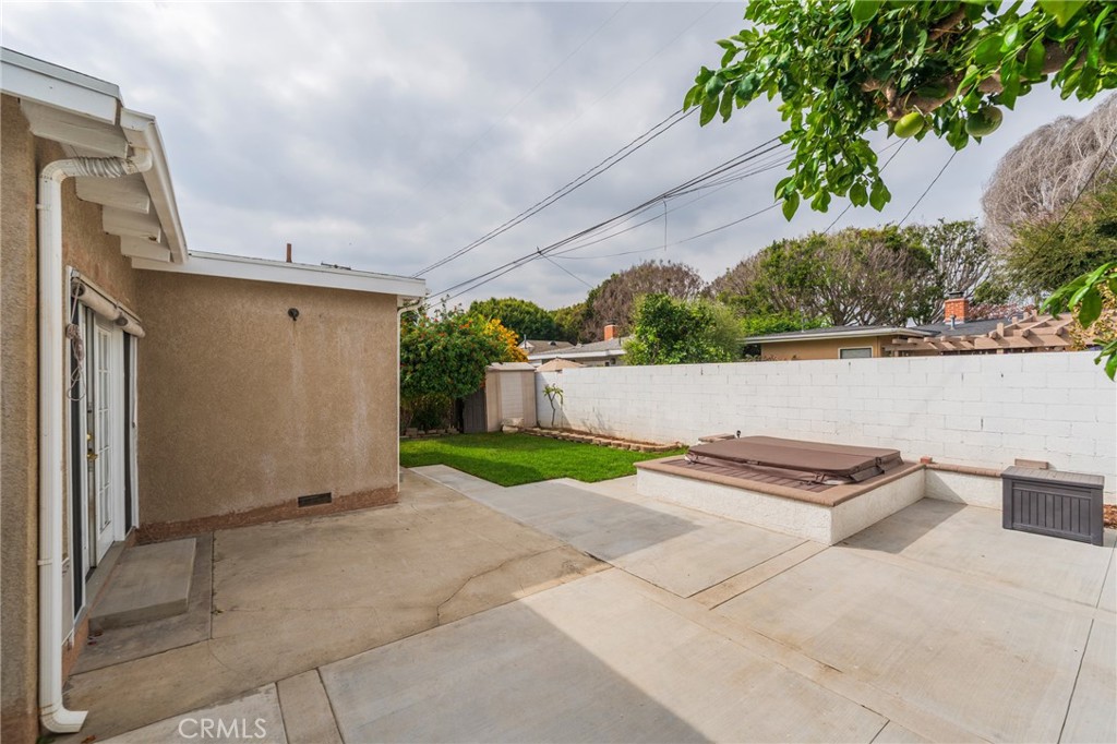 Plaza North of Spring (PZN) - Residential Lease