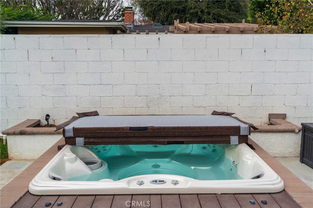 Plaza North of Spring (PZN) - Residential Lease