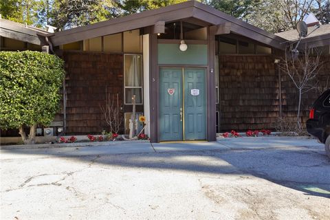 Photo of 872 Sierra Vista Dr #5, Twin Peaks, CA 92391 (MLS # IG25247354) Photo of 872 Sierra Vista Dr #5, Twin Peaks, CA 92391 (MLS # IG25247354)