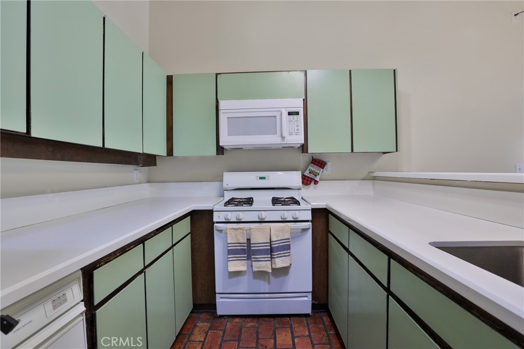 Twin Peaks (TWIN) - Residential