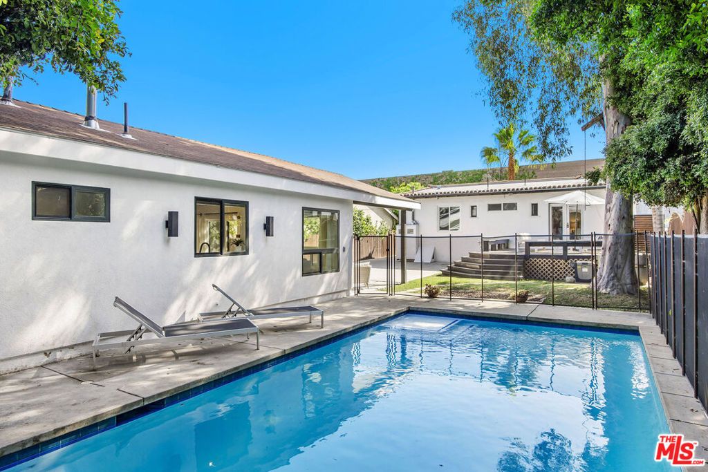 listing image 130720950058203000150