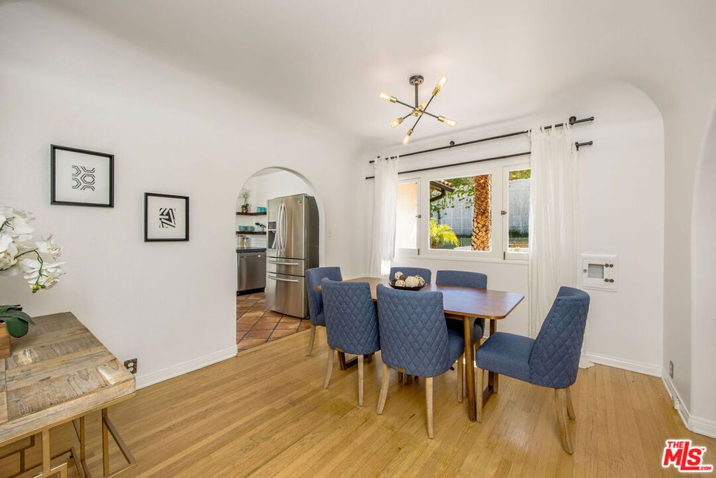 listing image 130727067363424665816