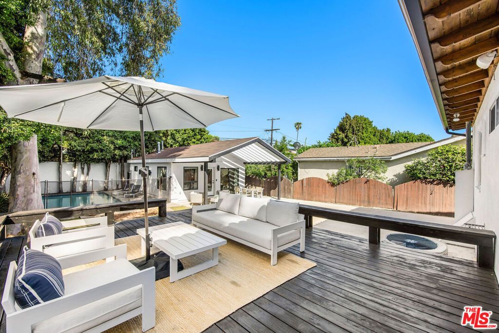 listing image 130727657982450288754