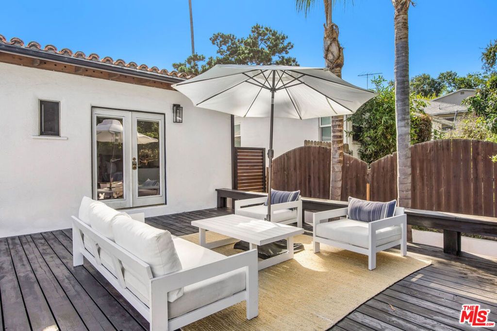 listing image 130725351839218789899