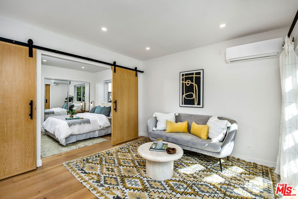 listing image 130722029830597638490