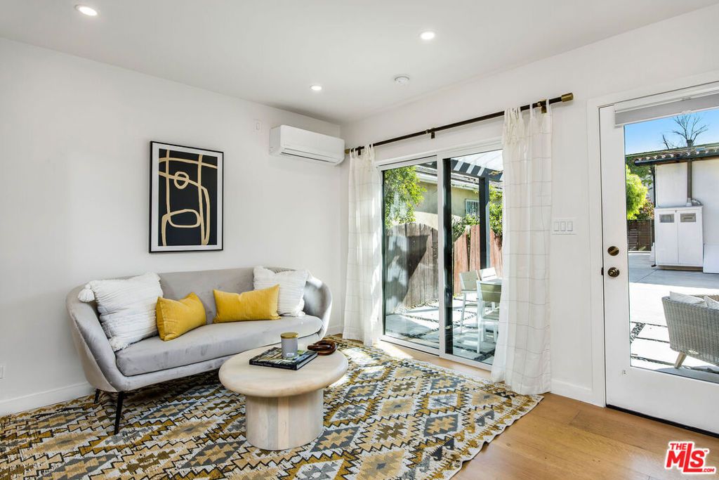 listing image 130723573413197421792