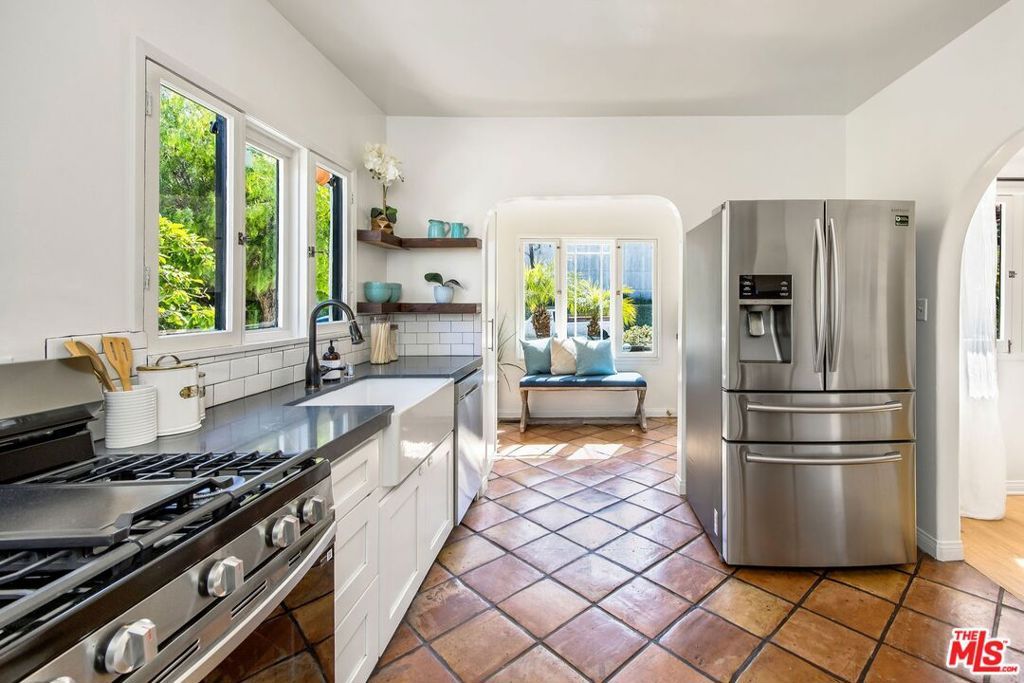 listing image 130726017445741548699