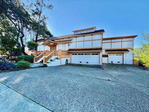 Photo of 63 Berryessa Way, Hillsborough, CA 94010 (MLS # ML82032046)