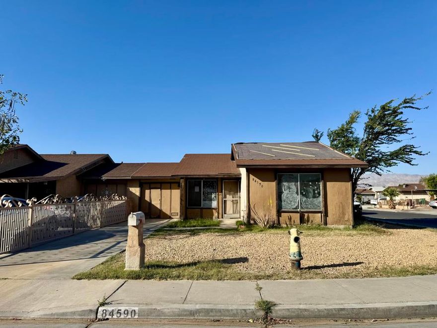 Great opportunity to own your home! Central Coachella location. This 2 bedroom 1 bath home offers 953 square feet and a 4,356 square foot lot. Single car garage and interior storage room. Spacious private yard.