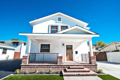 Photo of 545 N Olive Street, Orange, CA 92867 (MLS # PW26085467)