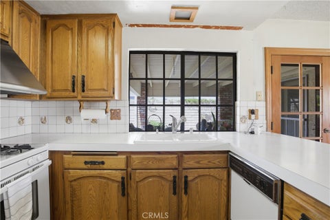 Tiny photo for 13538 Adlena PL, Moorpark, CA 93021 (MLS # SR26121251)