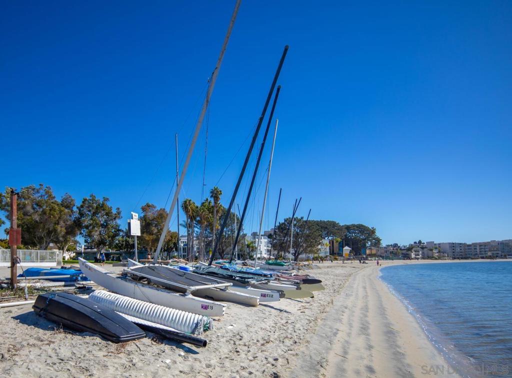 Pacific Beach - Residential