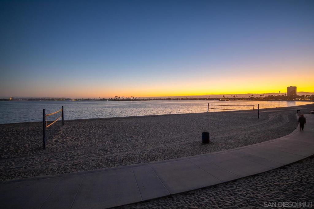 Pacific Beach - Residential