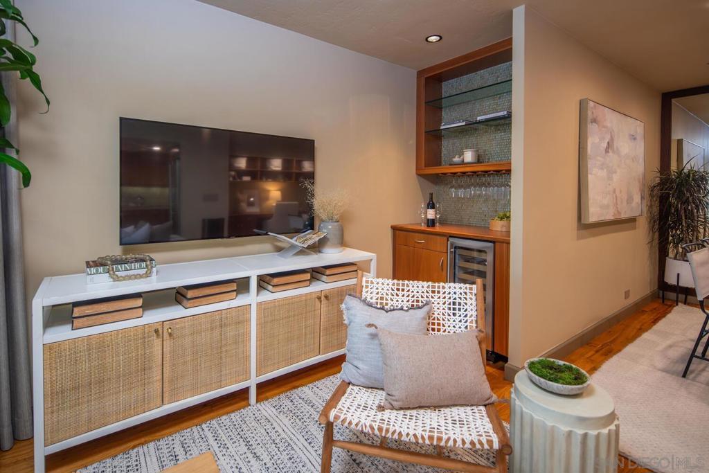 Pacific Beach - Residential