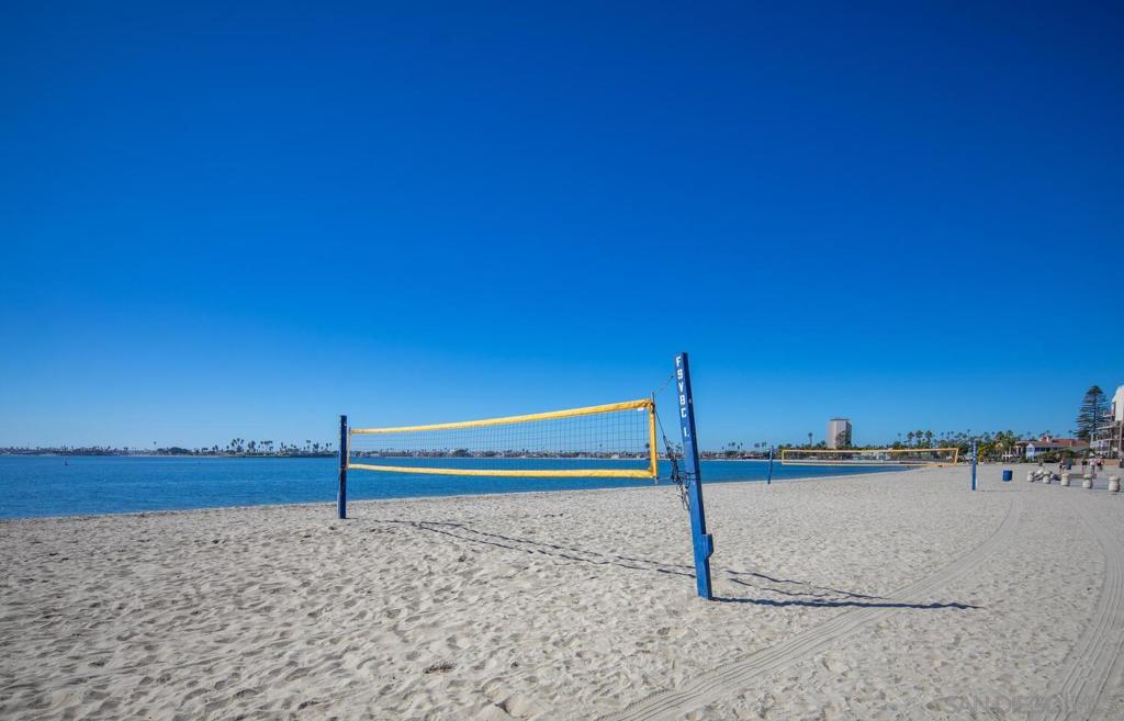 Pacific Beach - Residential