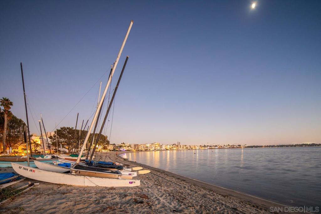 Pacific Beach - Residential