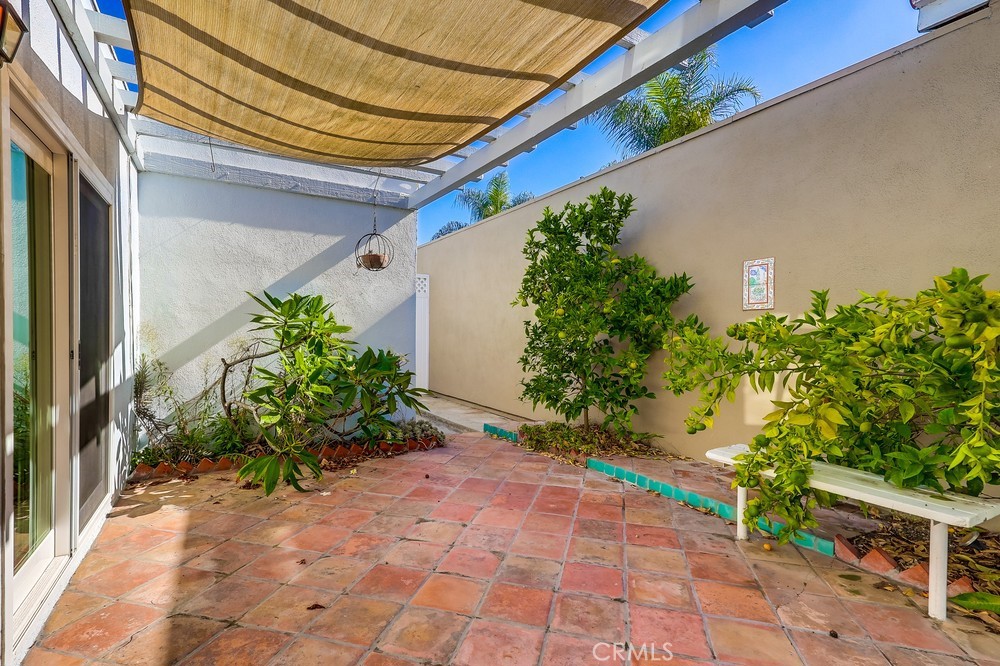 Island Village (ISV) - Residential Lease