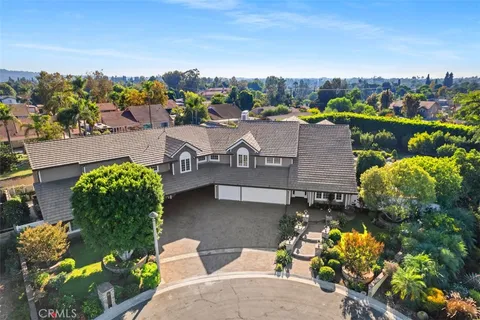 5571 Clover Hill Drive, Yorba Linda, CA 92886 - MLS#: OC25036585