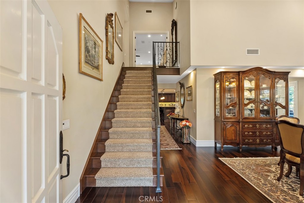 5571 Clover Hill Drive
