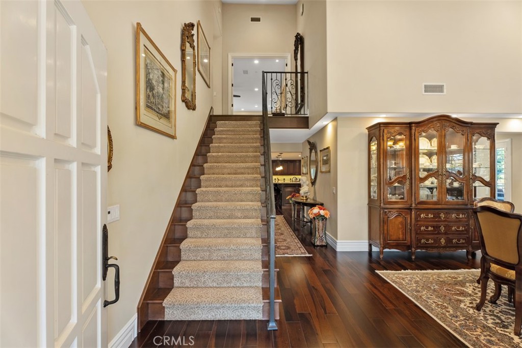 5571 Clover Hill Drive
