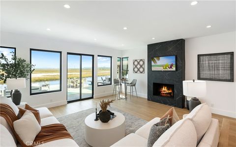 237 Canal Street Newport Beach CA 92663
