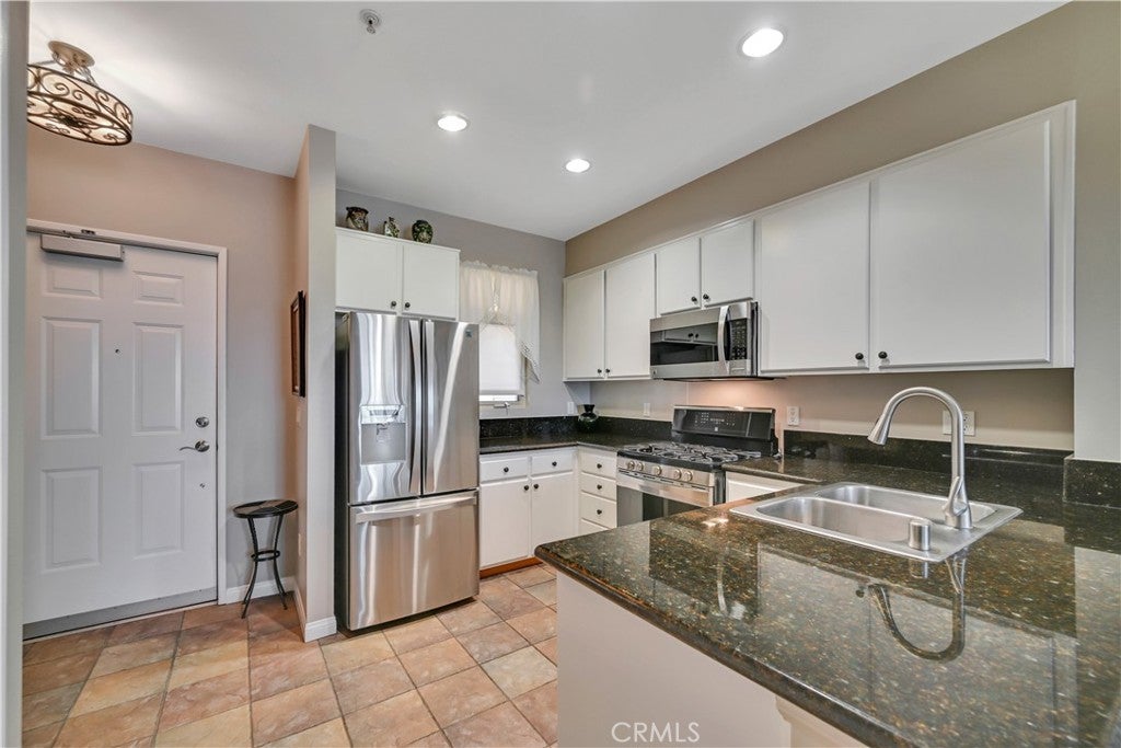 2742 Cabrillo 309