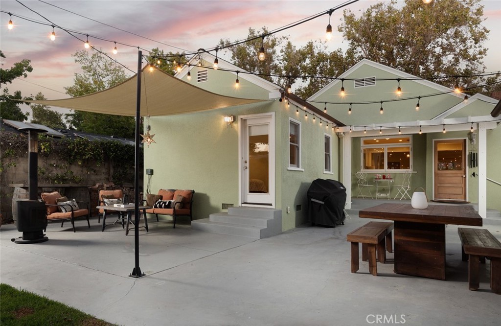 2556 N Valencia Street