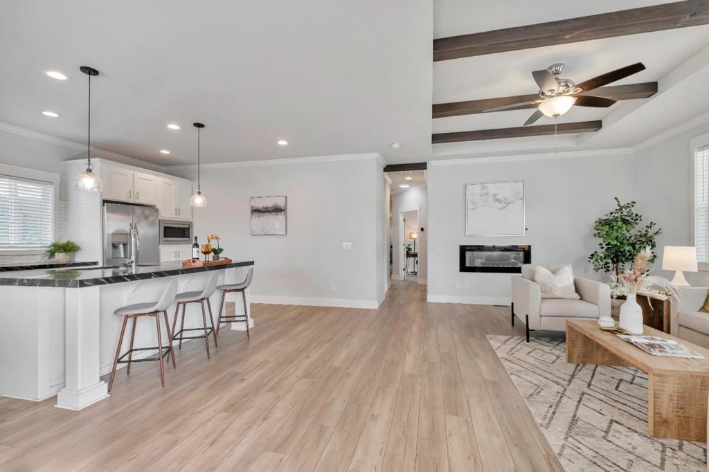 Properties 4 144 Holm Road