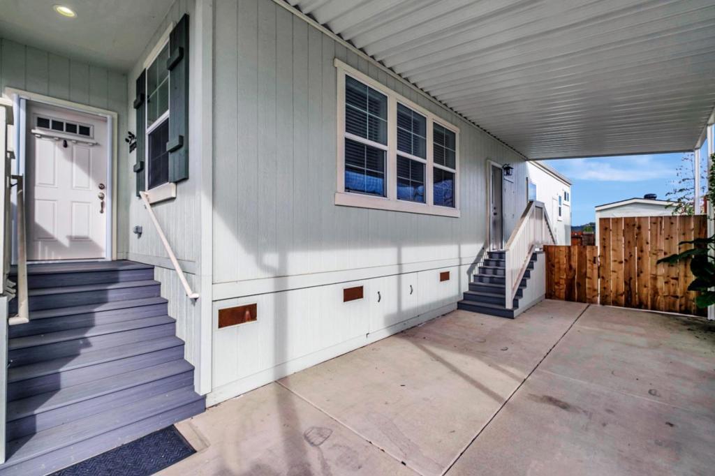 Properties 3 144 Holm Road