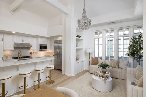 2545 Bungalow Place Corona Del Mar CA 92625