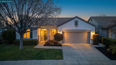 Photo of 1528 Katy Way Way, Brentwood, CA 94513 (MLS # 41135215)