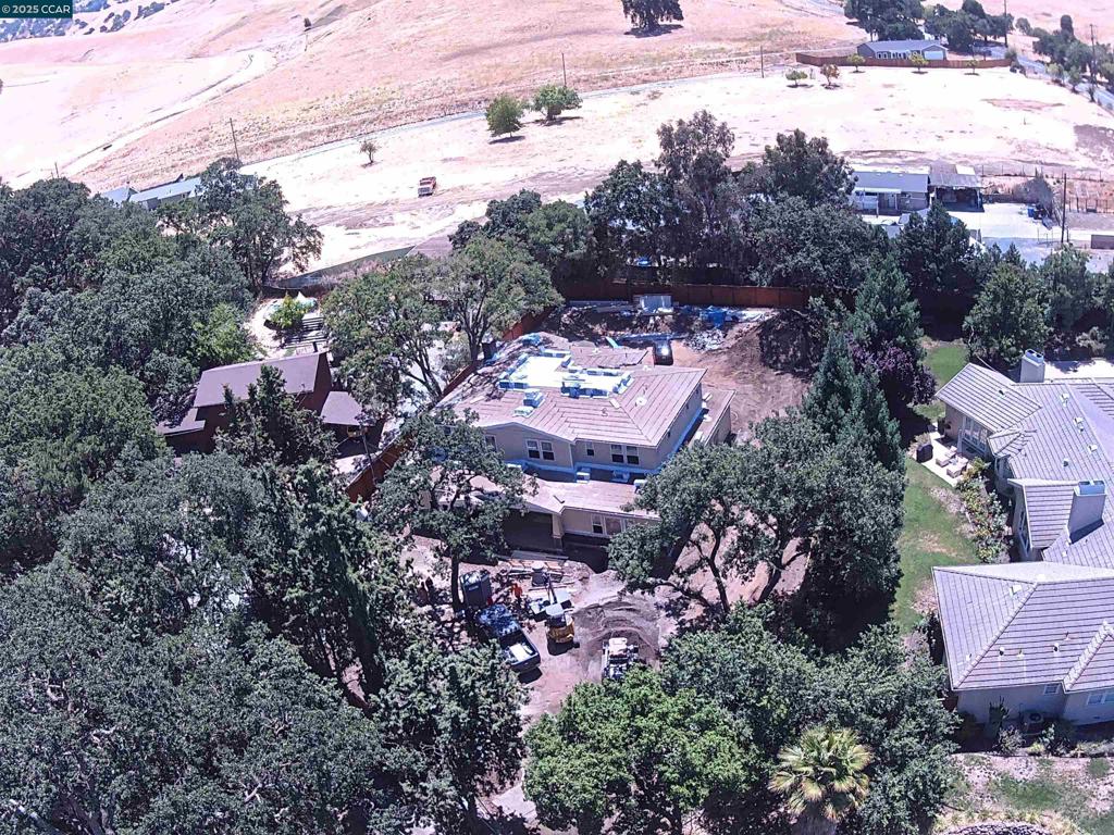 NORTHGATE RD. - Residential