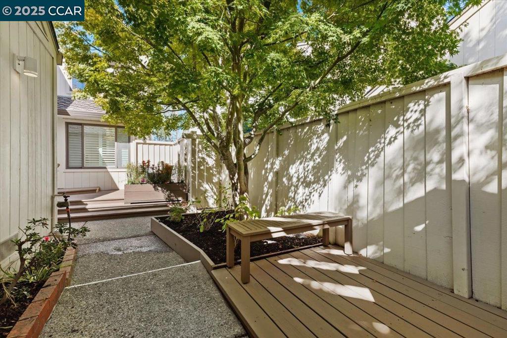 BEACON RIDGE - Residential