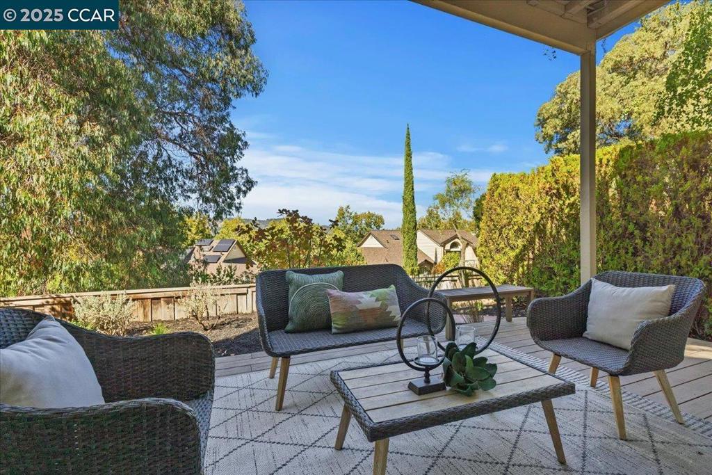 BEACON RIDGE - Residential