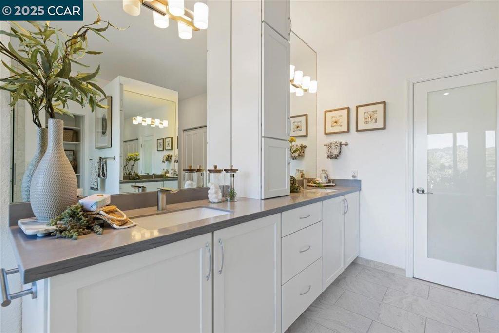 BEACON RIDGE - Residential