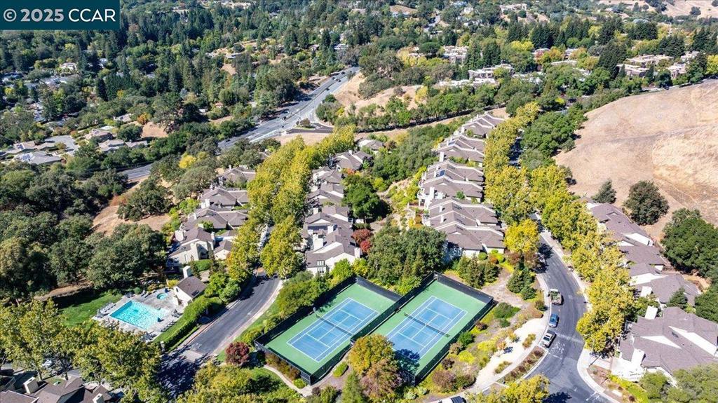 BEACON RIDGE - Residential