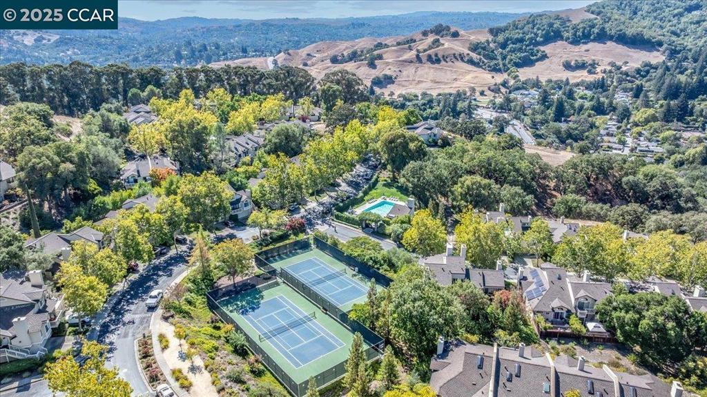 BEACON RIDGE - Residential