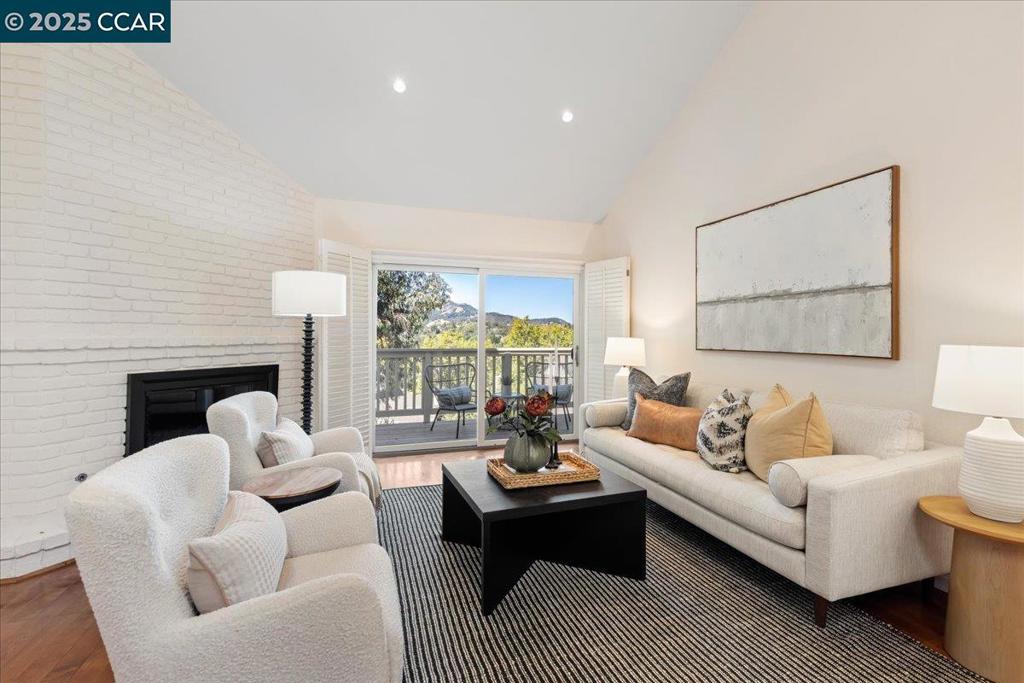 BEACON RIDGE - Residential