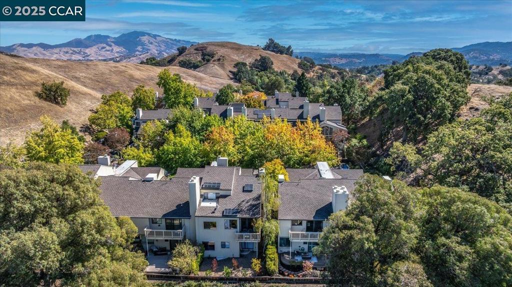 BEACON RIDGE - Residential