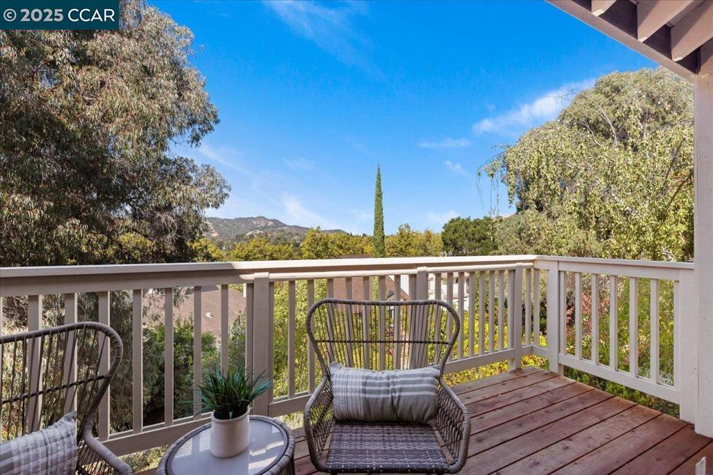 BEACON RIDGE - Residential