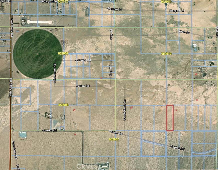Flat 10 Acre parcel south of I40 in Newberry Springs. Many possible uses. Buyer and buyer's agents to perform all necessary due diligence as to potential uses or restrictions.