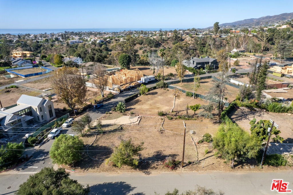 1200 Villa Woods Drive