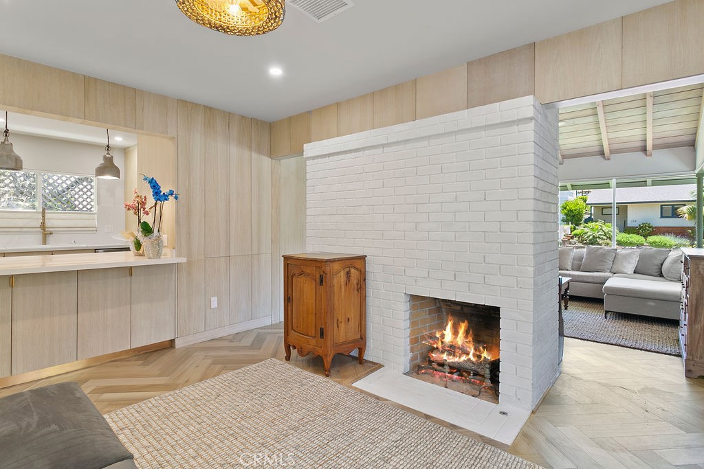Corona del Mar South of PCH (CDMS) - Residential Lease