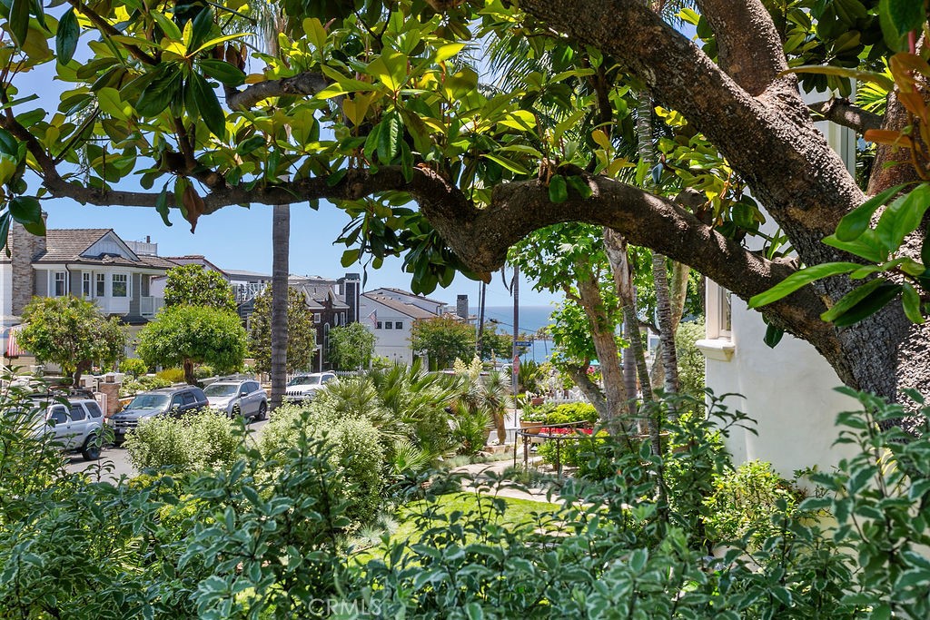 Corona del Mar South of PCH (CDMS) - Residential Lease