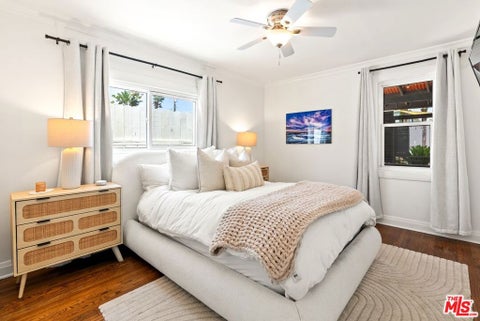 Tiny photo for 3792 Colonial Avenue, Los Angeles, CA 90066 (MLS # 26102873)