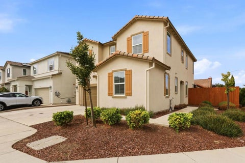 Photo of 600 Duran Court, Hollister, CA 95023 (MLS # ML82059298)