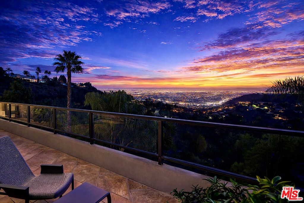7218 Mulholland Drive