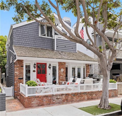 Photo of 110 Pearl Avenue, Newport Beach, CA 92662 (MLS # NP26037143)