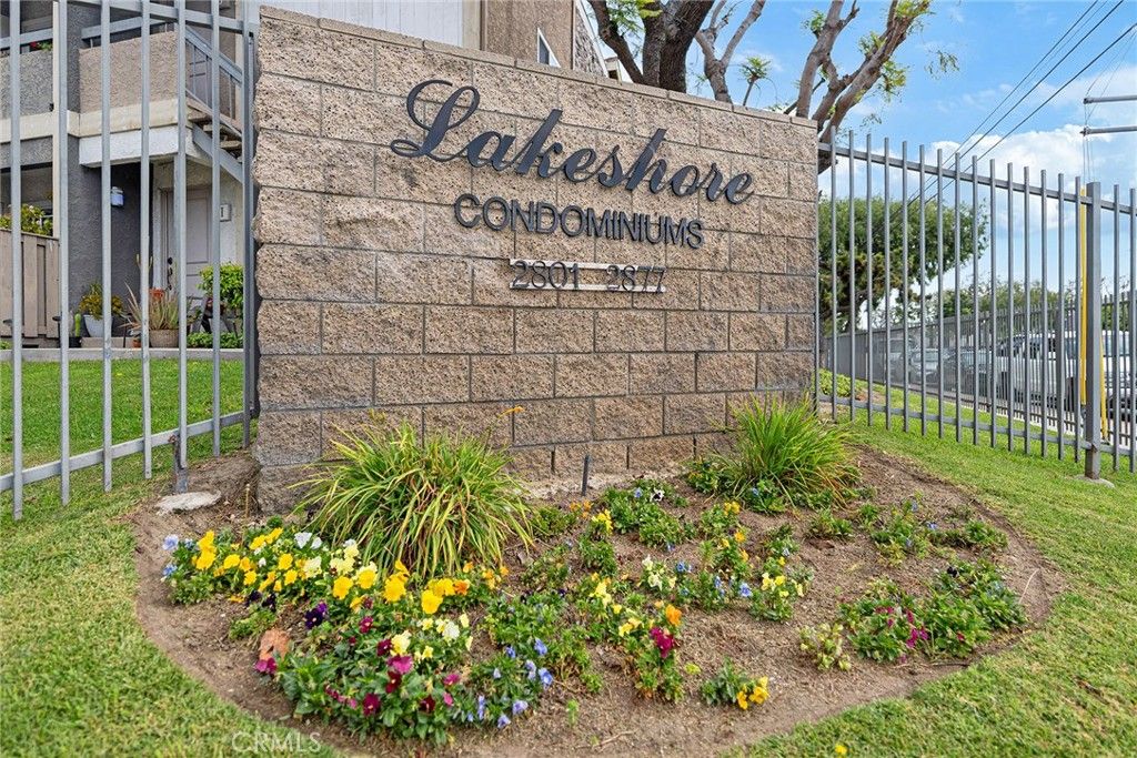 Photo of 2845 S Fairview St, Santa Ana, CA 92704 (MLS # PW26035365)