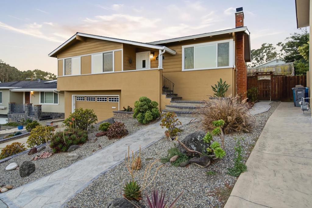 2715 Concord Way